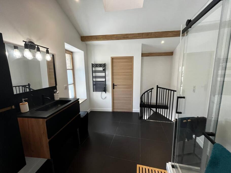 Maison Suspendue Avec Jacuzzi Privatif Pont-en-Royans Exterior foto